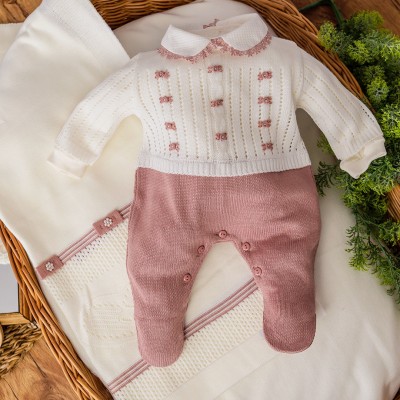    Saída de maternidade Flores bordadas off com rose